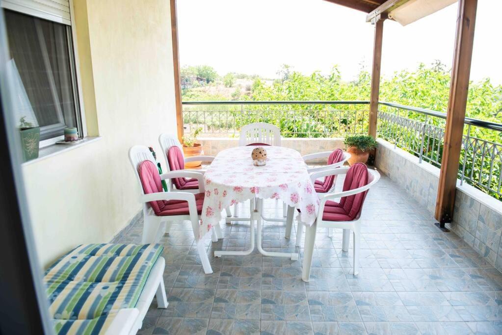 Nea Kerasia Sea View Maisonette Netflix מראה חיצוני תמונה